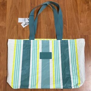 ❤️ Aloha Collection Nice Stripes Holo Holo Tote NWT